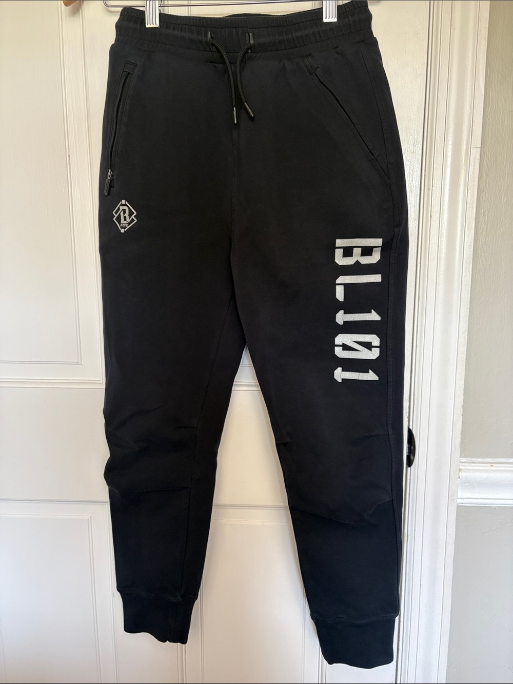 Baseball Lifestyle 101 Diamond Relaxed Fit Youth Joggers size Large